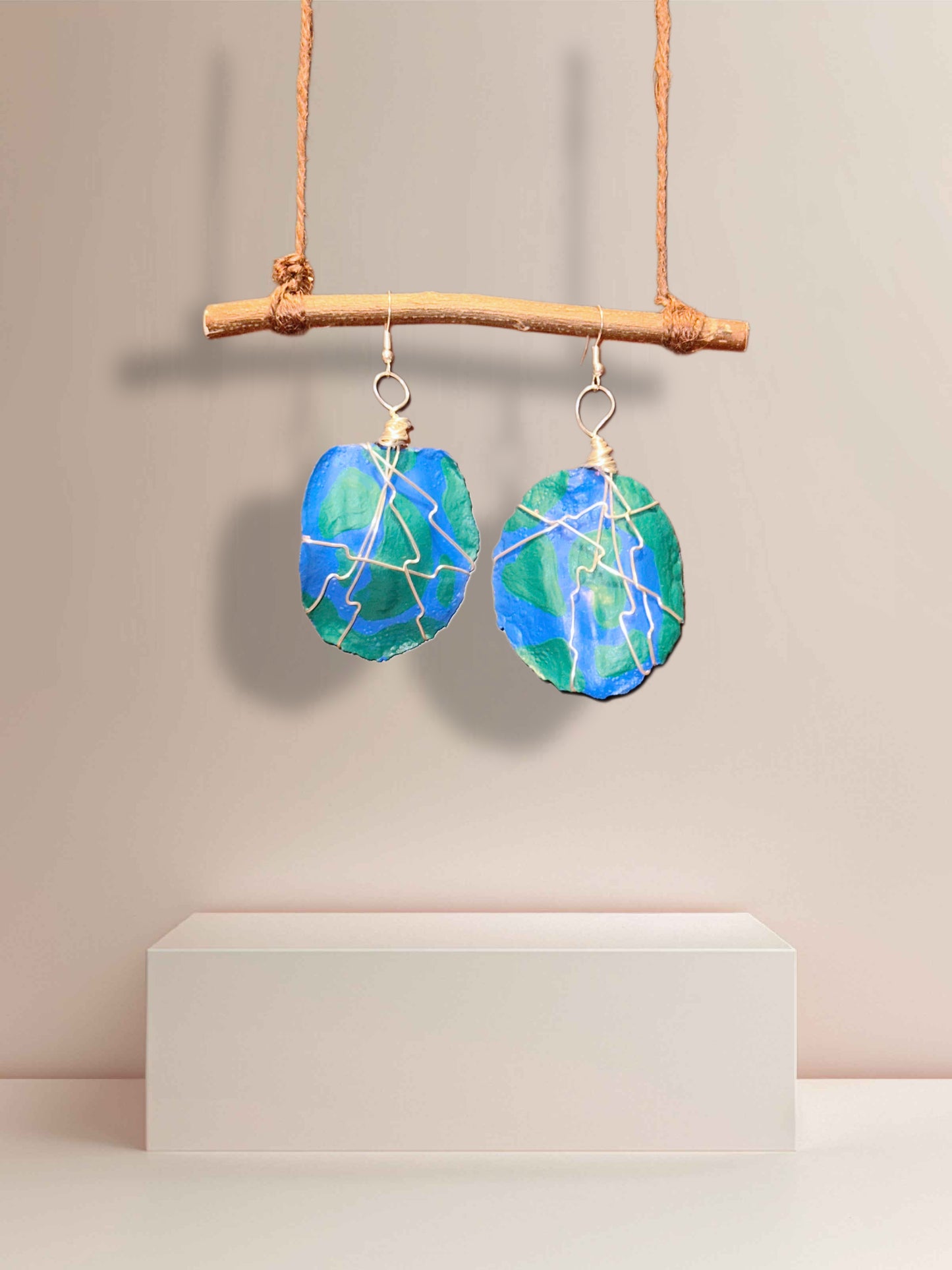 El Mundo Wood Earrings (Silver Wire)